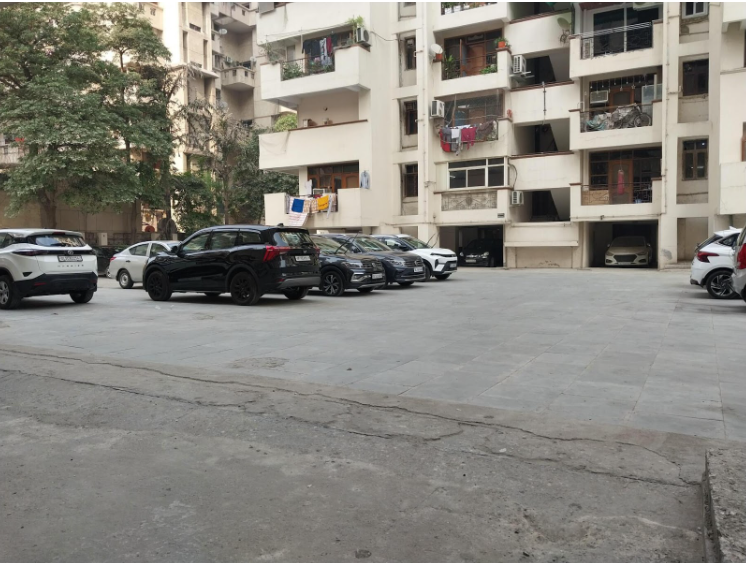 dlf-corporate-greens